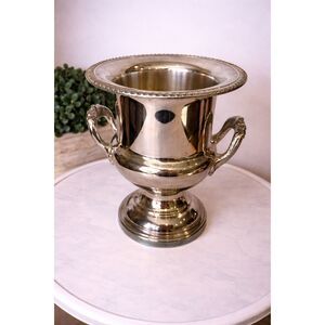 Stunning vintage silver plated Champagne Bucket Champagne chiller